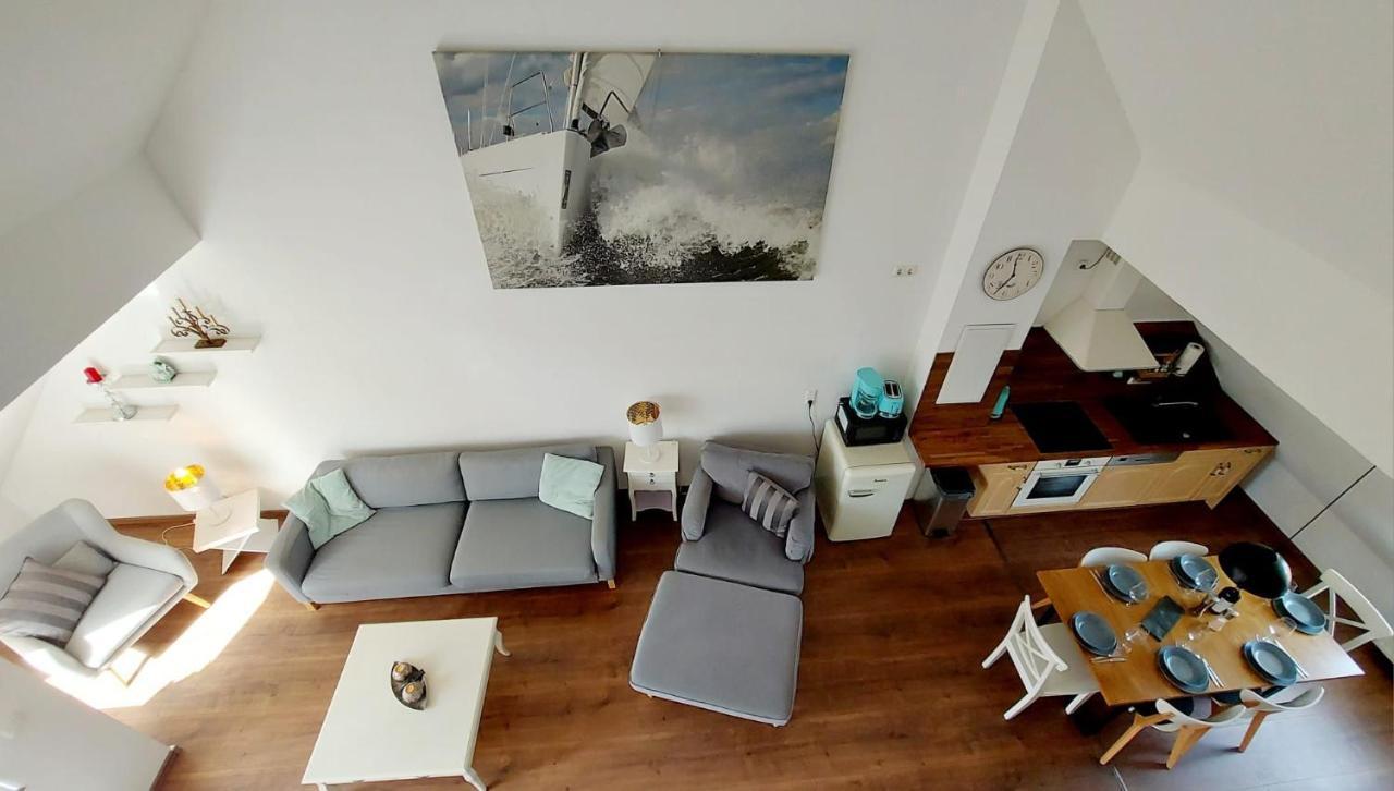 Hochwertige Ferienwohnung Direkt Am Wasser Mit Balkon Greifswald Eksteriør bilde
